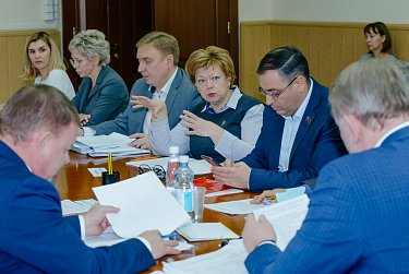 Средства, выделяемые на СЗМ, смогут направлять на ремонт дорог